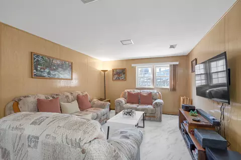 2054 Birch St, Des Plaines, IL 60018 photo 18