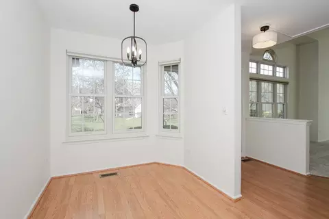 Dining - 1652 Cayman Ct #1, Bartlett, IL 60103 photo 1 of 1