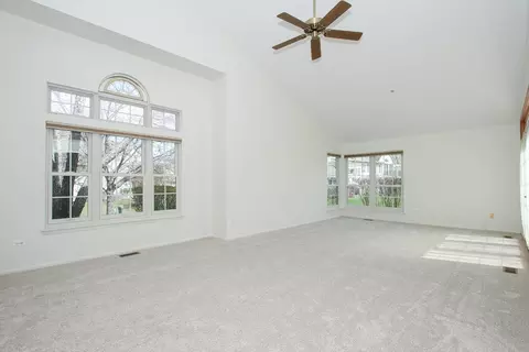 Living - 1652 Cayman Ct #1, Bartlett, IL 60103 photo 3 of 5