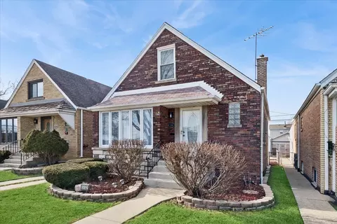 5152 S Lawler St, Chicago, IL 60638
