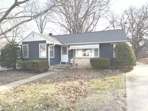 712 S Ottawa Ave, Dixon, IL 61021