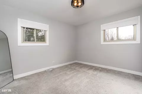 Bedroom - 600 Baxter Ln, Hoffman Estates, IL 60169 photo 3 of 4