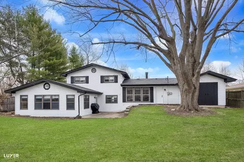 Other - 600 Baxter Ln, Hoffman Estates, IL 60169 photo 1 of 7
