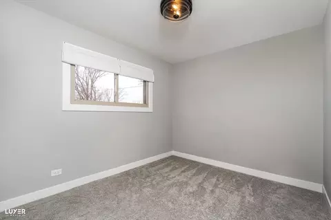 Bedroom - 600 Baxter Ln, Hoffman Estates, IL 60169 photo 2 of 4
