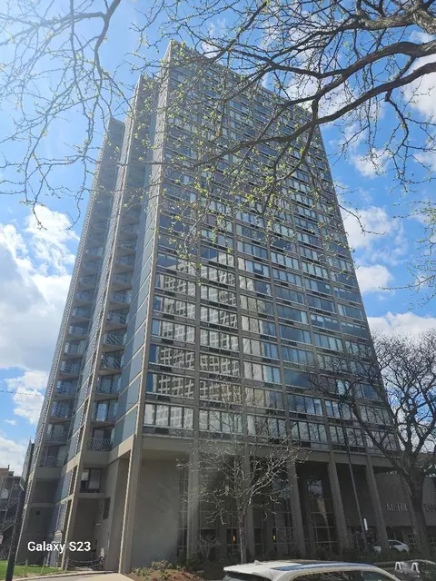 5320 N Sheridan Rd #1502, Chicago, IL 60640