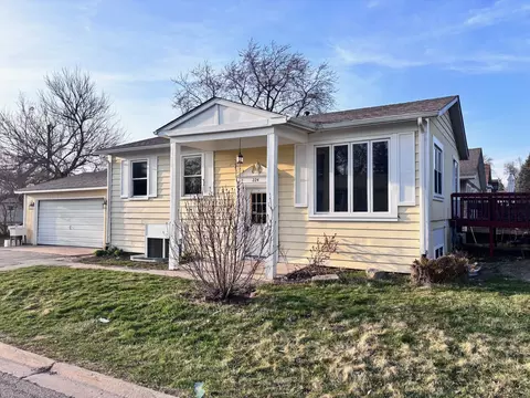 224 Heather Ter, Round Lake Beach, IL 60073