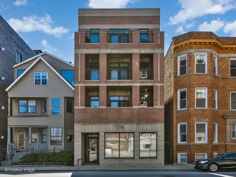 1519 W Irving Park Rd #4, Chicago, IL 60613