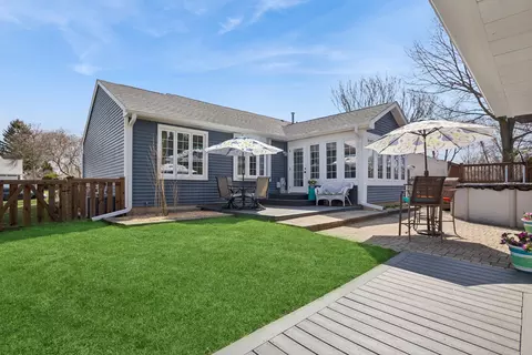Exterior - 100 Longford Dr, Elgin, IL 60120 photo 6 of 6