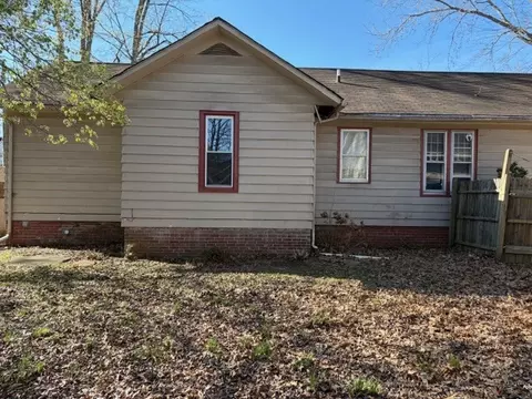 Exterior - 820 S 20th St, Herrin, IL 62948 photo 6 of 6