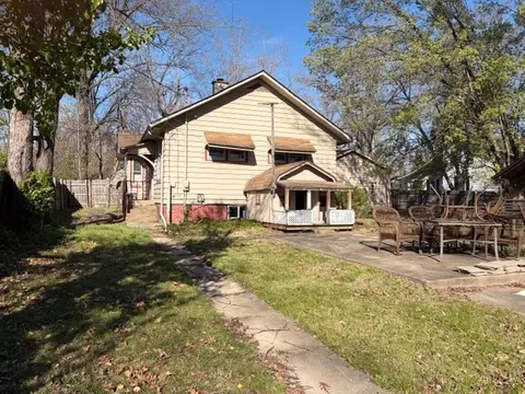 Exterior - 820 S 20th St, Herrin, IL 62948 photo 5 of 6