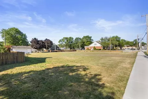 648 Penfield St, Beecher, IL 60401 photo 2
