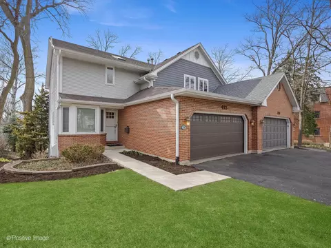412 Lawrence Ave, Glen Ellyn, IL 60137