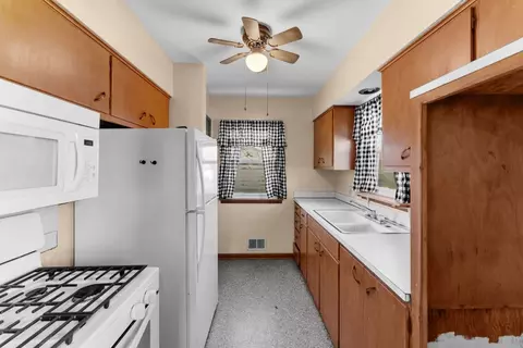 Kitchen - 1921 33rd St, Moline, IL 61265 photo 1 of 1