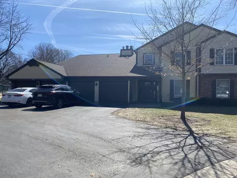 50 Plymouth Ct #202B, Naperville, IL 60565