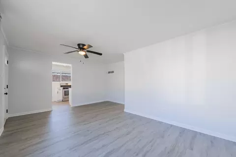 Living - 3137 176th St, Lansing, IL 60438 photo 2 of 3