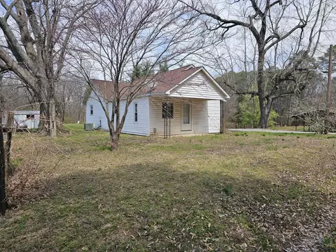 14104 E Game Farm Rd, Mount Vernon, IL 62864