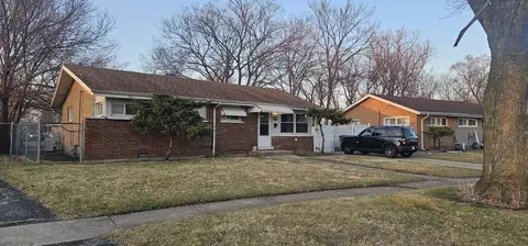2926 Sussex Ave, Markham, IL 60428