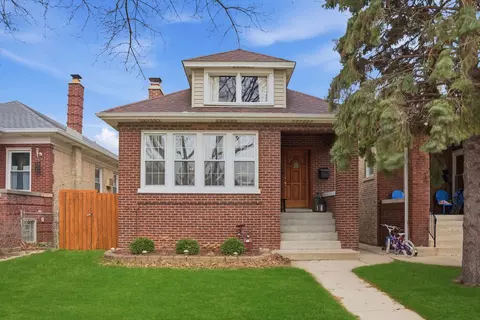 5340 W Agatite Ave, Chicago, IL 60630