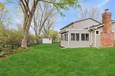 Exterior - 535 Apache Dr, Batavia, IL 60510 photo 3 of 3