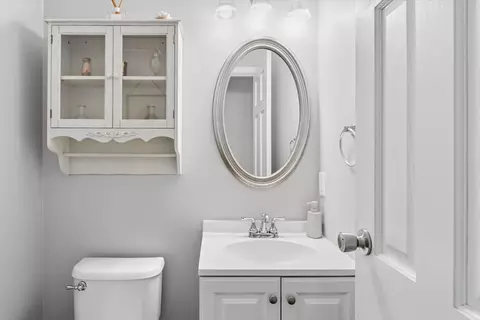 Bath - 535 Apache Dr, Batavia, IL 60510 photo 1 of 3
