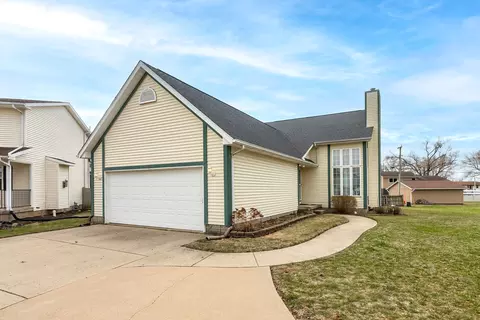 313 Sullivan Dr, Colona, IL 61241