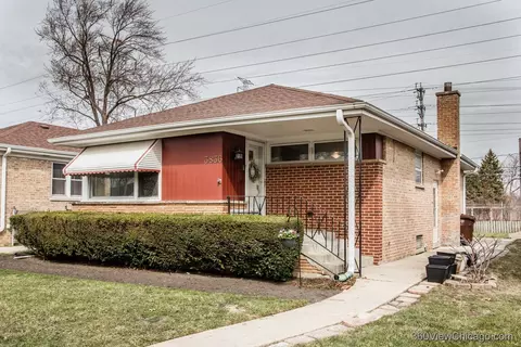 3836 Harvard Ter, Skokie, IL 60076