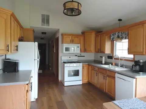 Kitchen - 144 Winding Trl, Diamond, IL 60416 photo 2 of 2