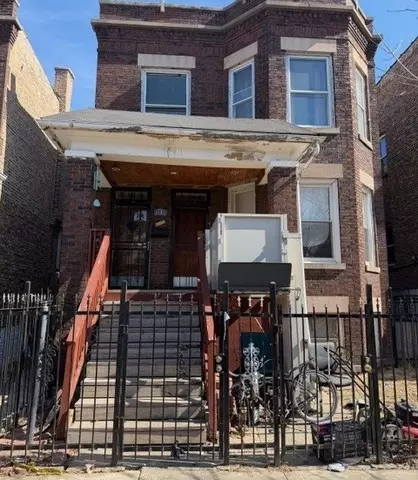 5925 S Rockwell St, Chicago, IL 60629
