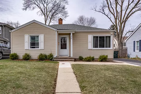 316 N Schiller St, Palatine, IL 60067