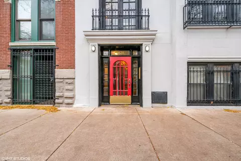 871 N La Salle St #3, Chicago, IL 60610