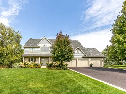 31470 N Reigate Ln, Libertyville, IL 60048