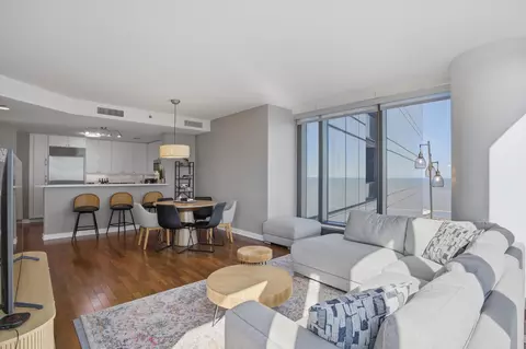 Living - 60 E Monroe St #4504, Chicago, IL 60603 photo 1 of 5
