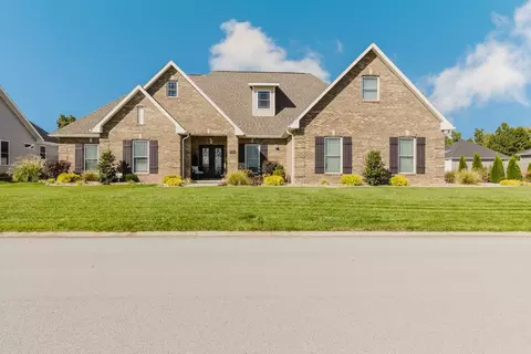 1112 Daybreak Dr, Marion, IL 62959
