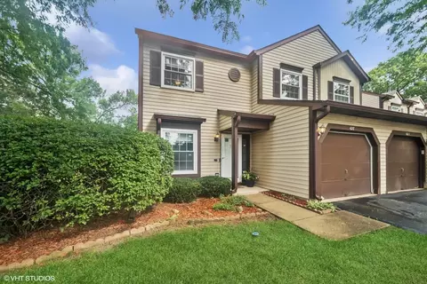 627 Ascot Ln, Streamwood, IL 60107