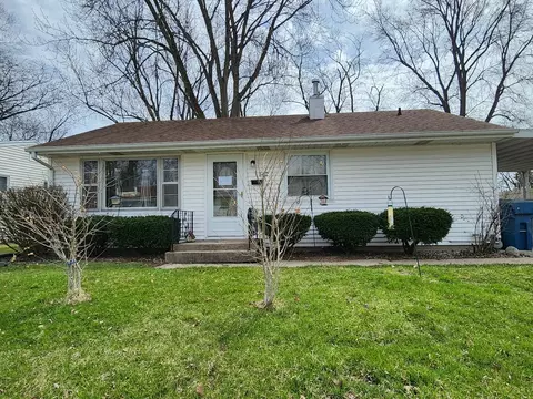 562 W Drummond Dr, Bourbonnais, IL 60914