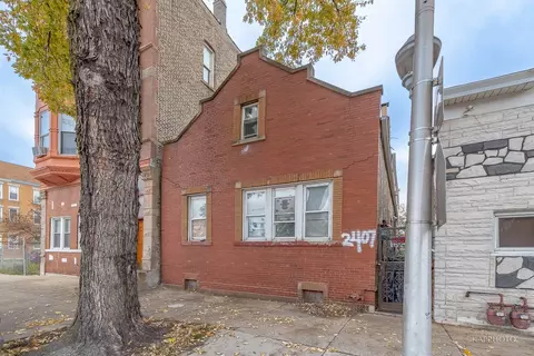 2407 S Albany Ave, Chicago, IL 60623