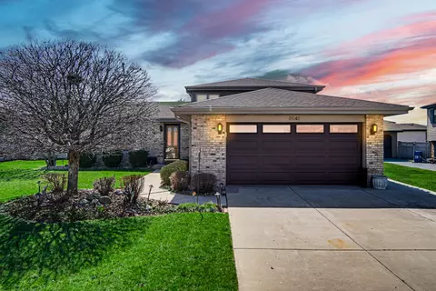 8445 162nd St, Tinley Park, IL 60487