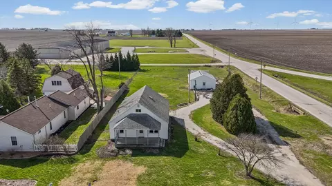 View/Area - 104 E Allen St, Allerton, IL 61810 photo 2 of 3