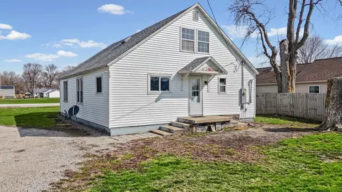 Other - 104 E Allen St, Allerton, IL 61810 photo 5 of 6