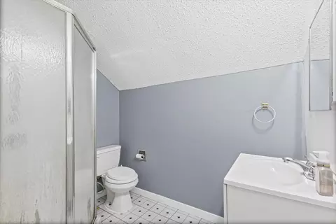 Bath - 104 E Allen St, Allerton, IL 61810 photo 3 of 3