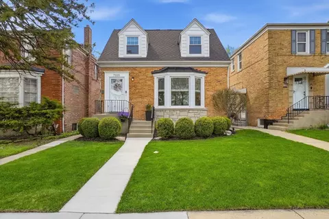 7555 W Isham Ave, Chicago, IL 60631