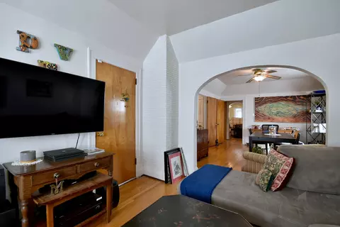 Living - 7625 Monroe St, Forest Park, IL 60130 photo 3 of 10