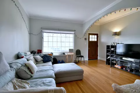 Living - 7625 Monroe St, Forest Park, IL 60130 photo 5 of 10
