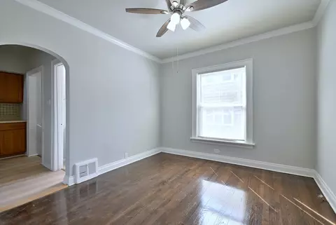 Living - 7625 Monroe St, Forest Park, IL 60130 photo 7 of 10