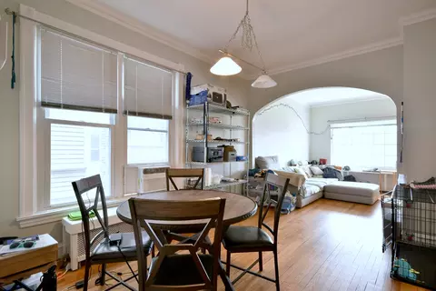 Dining - 7625 Monroe St, Forest Park, IL 60130 photo 4 of 5