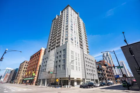 330 W Grand Ave #1802, Chicago, IL 60654
