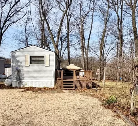 2734 Woodhaven, Sublette, IL 61367