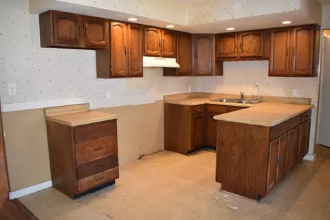 Kitchen - 1770 E North St, Morris, IL 60450 photo 1 of 2