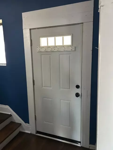 Entry Way - Undisclosed, Chicago, IL 60636 photo 3 of 11