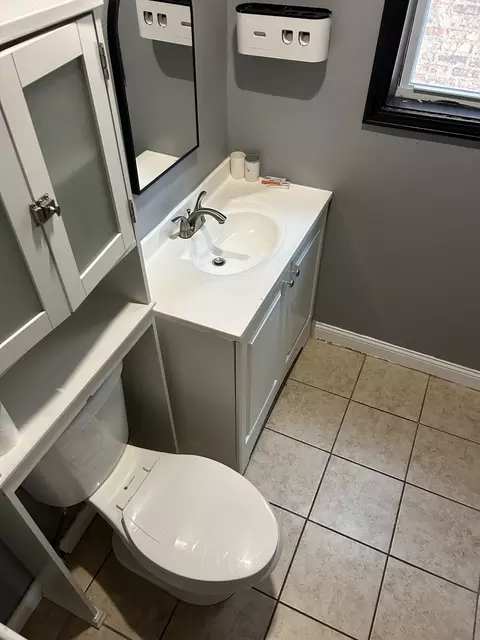 Bath - Undisclosed, Chicago, IL 60636 photo 4 of 7